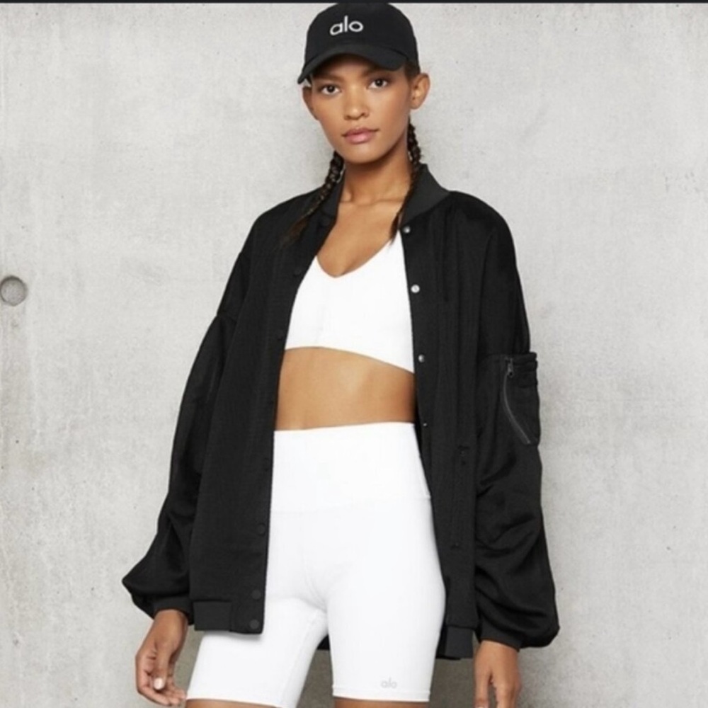 NWT ALO Yoga Field Oh Snap Mesh Bomber Jacket Solid Black Size Medium Oversized